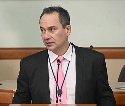 Prof Ben van Wyk,